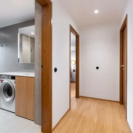 Self-check-in 3 Bedroom With Sauna And Balconies Apartment
