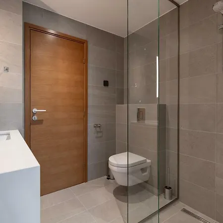 Self-check-in 3 Bedroom With Sauna And Balconies Apartment *